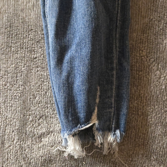 High Rise Jegging - Picture 2 of 9